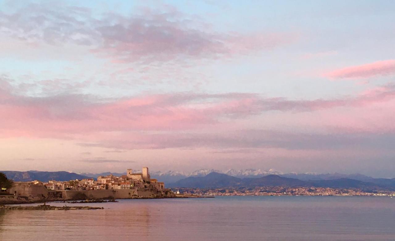 Superbe Appartement Dans Le Coeur De La Ville Antibes Bagian luar foto